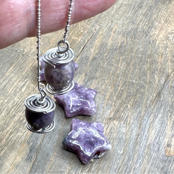 Purple and Silver Amethyst Earrings with Natural Crystalline Design - Picture 2 of 4
